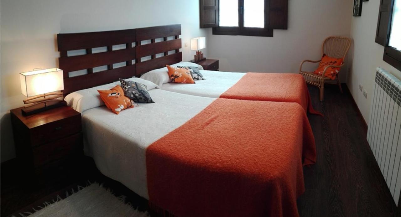 טאפיה דה קסרייגו Apartamentos Rurales Casanova מראה חיצוני תמונה