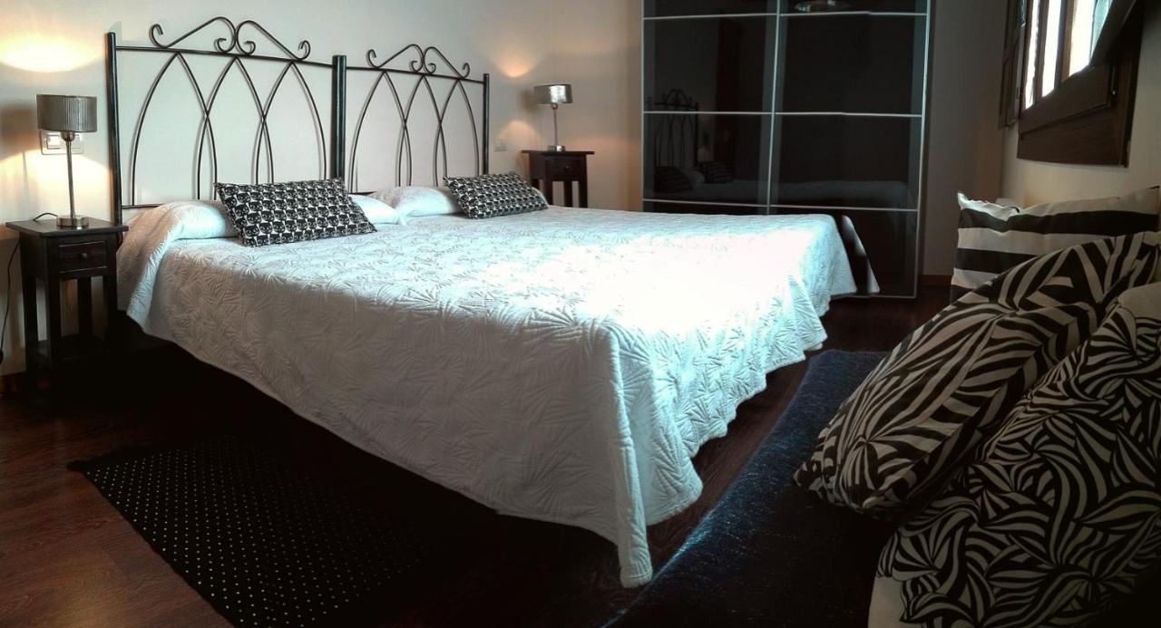 טאפיה דה קסרייגו Apartamentos Rurales Casanova מראה חיצוני תמונה